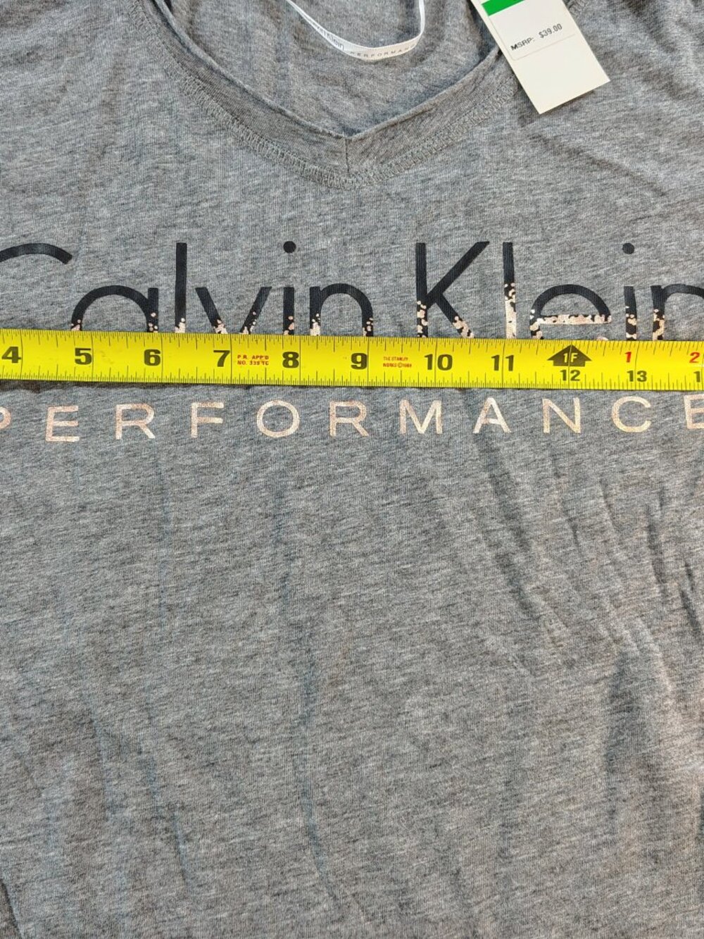 This New Women's Large Grey Calvin Klein Performance Long Sleeve Hooded Light Ja - Picture 8 of 8